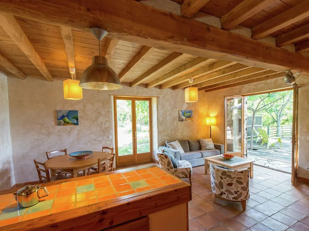 Nice Holiday Home With Pool In Ard Che Saint Alban Auriolles