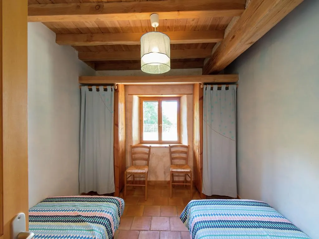 Nice Holiday Home With Pool In Ard Che Saint Alban Auriolles